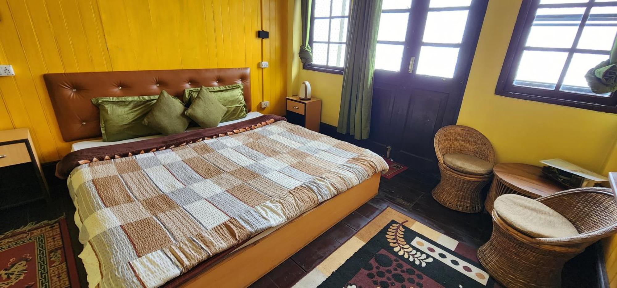 Pahari Soul Bed and Breakfast Darjeeling  Exteriör bild