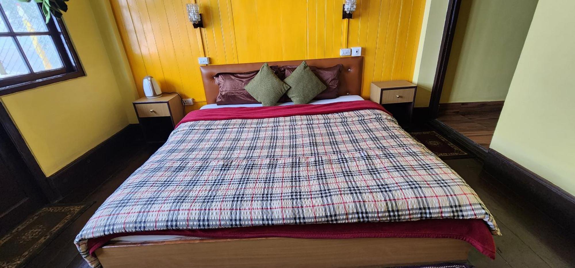 Pahari Soul Bed and Breakfast Darjeeling  Exteriör bild