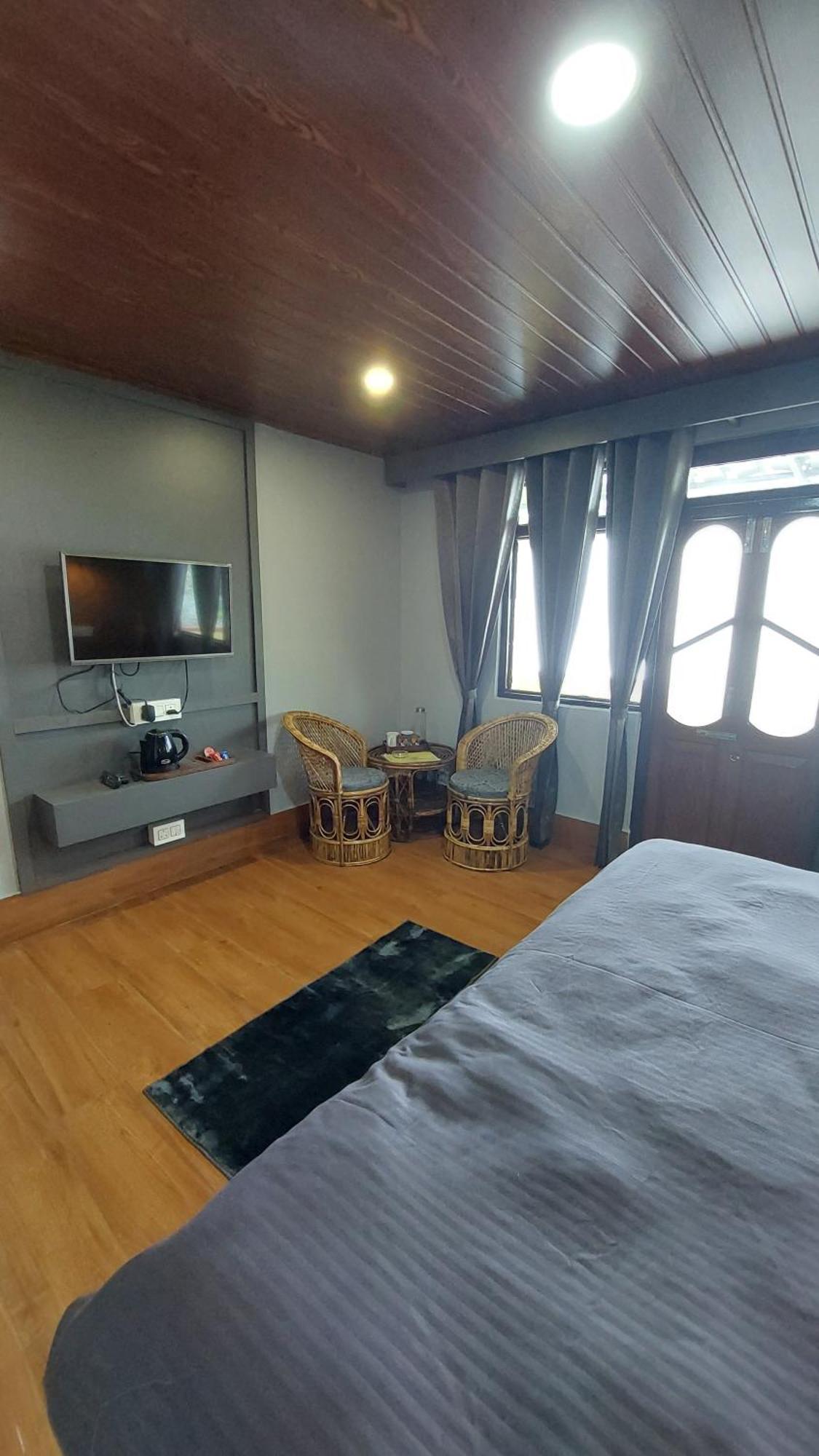 Pahari Soul Bed and Breakfast Darjeeling  Exteriör bild